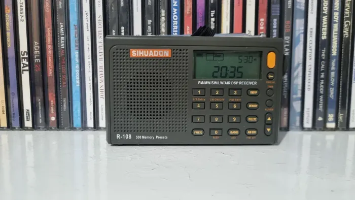 Radio Sihuadon R-108 