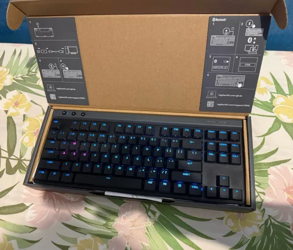 Teclado Logitech G515 LIGHTSPEED TKL