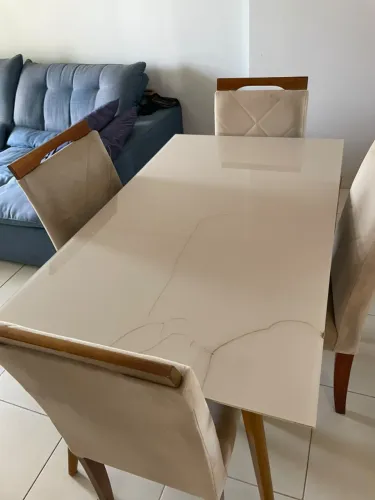 Mesa de Jantar com 4 Cadeiras