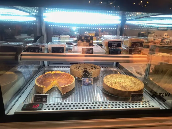 Vitrine refrigerada elvi ideal para tortas mousses bolos 