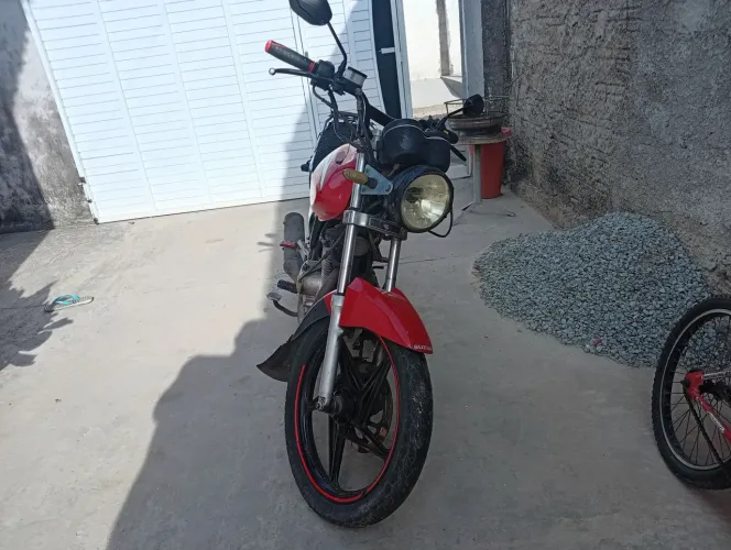 Moto Suzuki 125