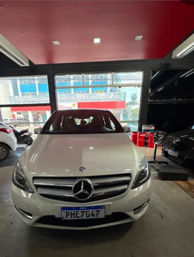 Mercedes-Benz Classe B 200 CGI 1.6 TB Sport 156cv AUT 2015