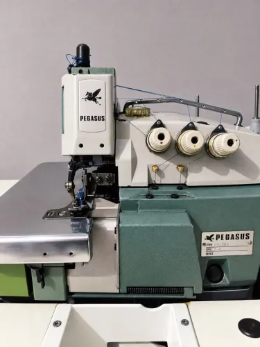 Máquina Overlock Pegasus 3 Fios- Pronta para Trabalhar
