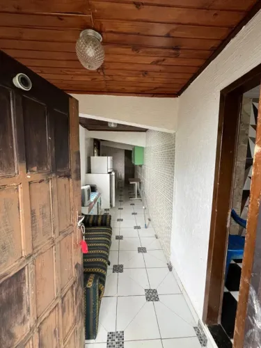 Carmen Imóveis aluga casa de 2 quartos na Praia do Apara