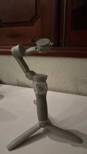 Estabilizador Gimbal DJI OM4