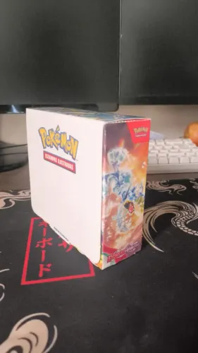 BOOSTER BOX ESCARLATE E VIOLETA 1