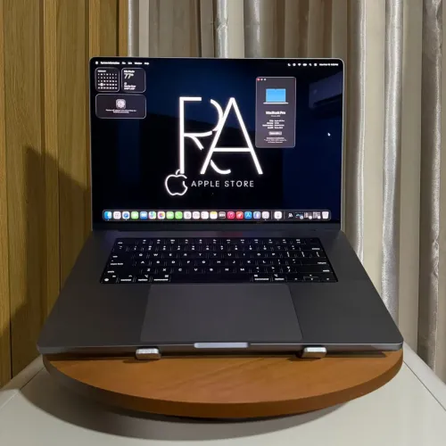 MacBook Pro M1 -16 inch 16gb ram 512gb ssd 