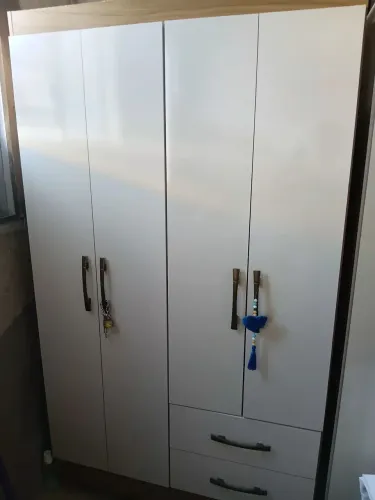 Grande roupa semi novo na cor cafe com leite, pouco tempo de uso,tem 07 de comprado.