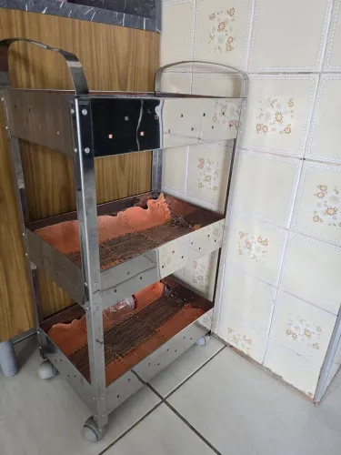 Vendo Carrinho Multiuso Inox com rodinhas