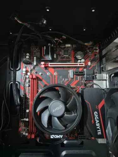 PRocessador AMD Ryzen 1600AF + placa Mae AM4 e Gabinete