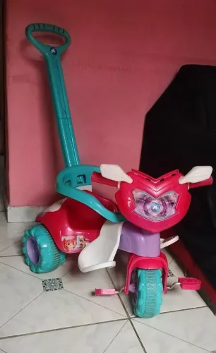 Carrinho de passeio de menina