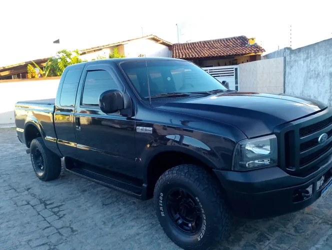 Ford F-250 XLT 3.9 4X2 CD TB Diesel 2010