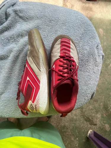 CHUTEIRA UMBRO PRO 5 BUMP ENGLAND