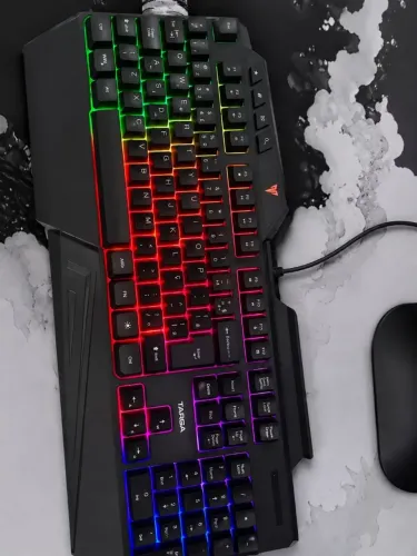 Teclado Gamer Targa TGK 120RG RGB - Ótimo Estado