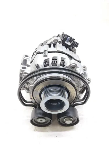 Alternador Híbrido Leve Audi Q5 2.0 2025 06l903018g 1.123km