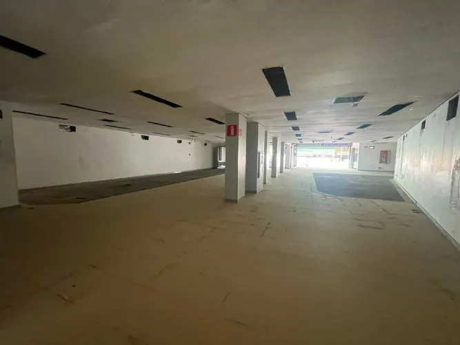 Loja Comercial para Aluguel no Horto (BH) ? 500 m²