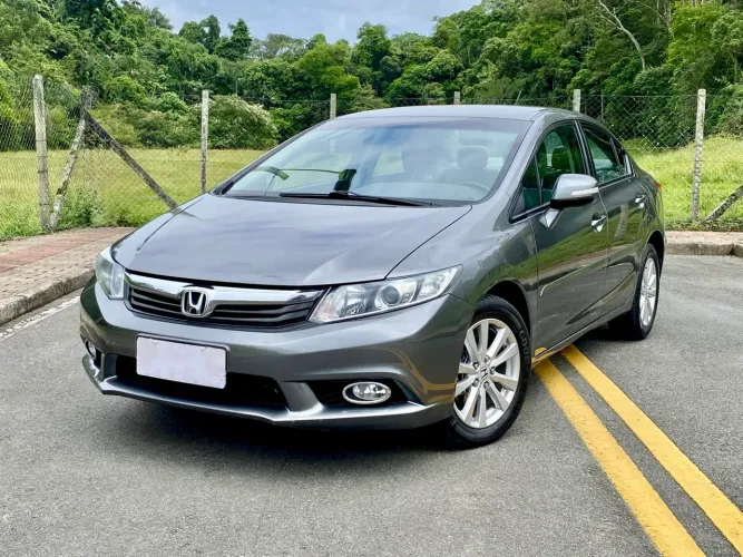Honda Civic Sedan LXR 2.0 Flexone 16V Aut. 4P 2014