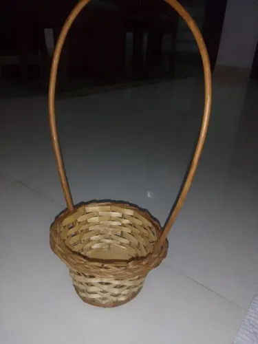 Cesta de madeira