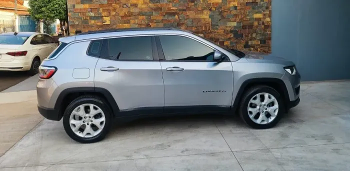 Jeep Compass Longitude 2.0 4X2 Flex 16V Aut. 2021