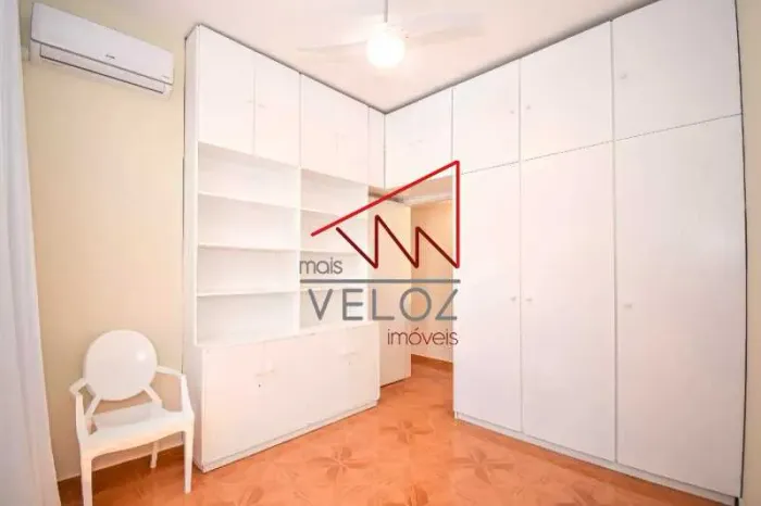 Apartamento : / Residencial / Gávea