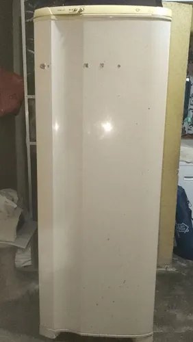 Geladeira no precinho
