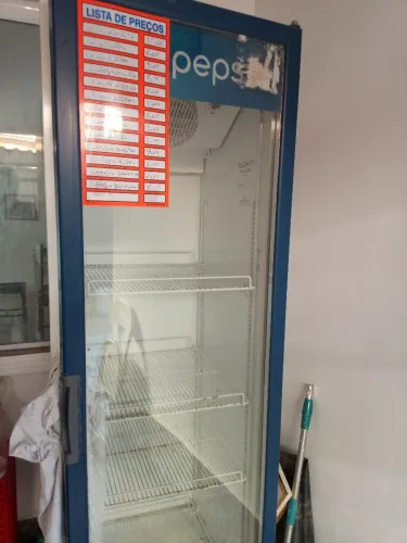 VENDO FREEZER Vertical com porta de vidro