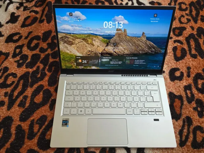Acer Swift 3 1 Tera 8GB 14"