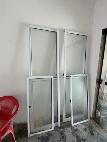 Porta de vidro branca duas folhas
