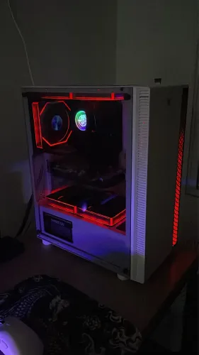 Gabinete gamer branco