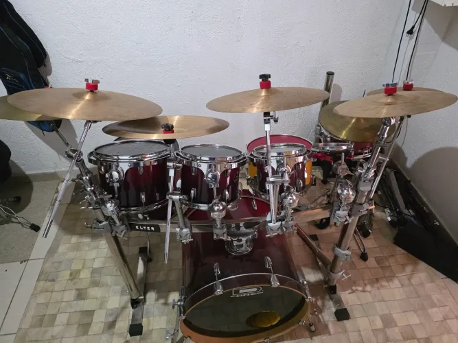 BATERIA ACÚSTICA COMPLETA
