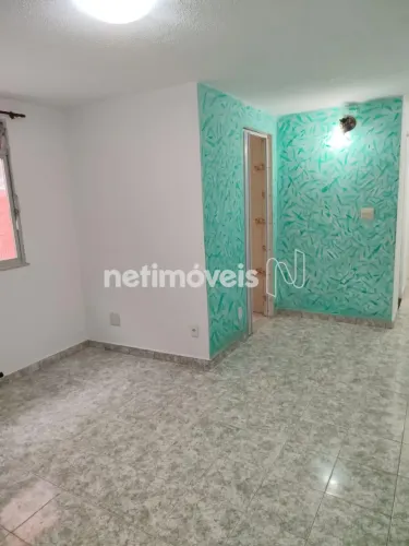 Apartamento de 02 quartos na Praia da Bandeira