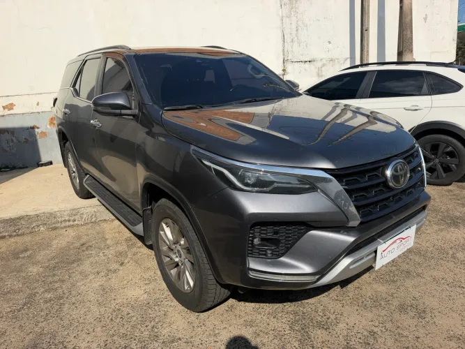 Toyota Hilux SW4 SRX 4X4 2.8 TDI 16V Dies. Aut. 2021