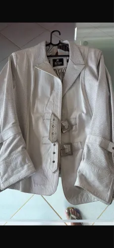 Casaco couro branco 