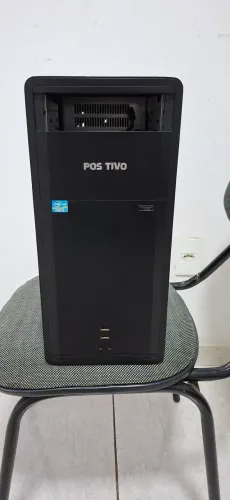 CPU i5, 16GB RAM, SSD 120 GB e HD 1TB. 