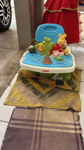 Vendo uma cadeirinha de alimentação semi-nova em perfeito estado r$ 80