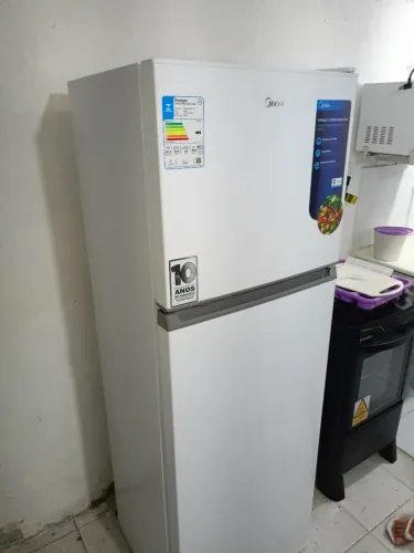 Geladeira Midea 