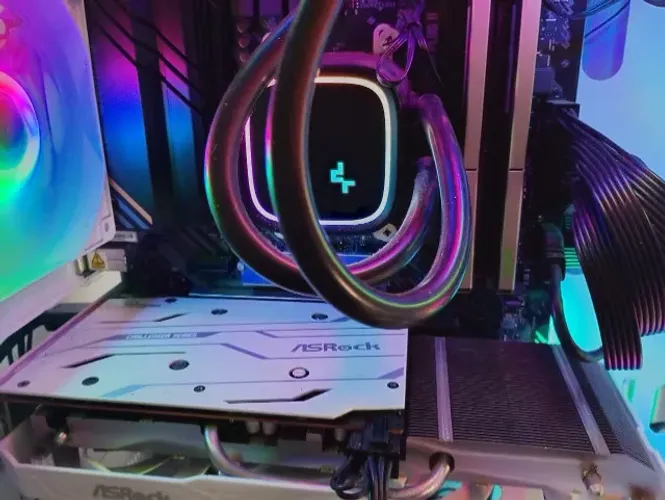 PC Gamer Ryzen 5 5600 + RX 6600 + Fonte 850W MSI + Water Cooler (Troco em PS5)