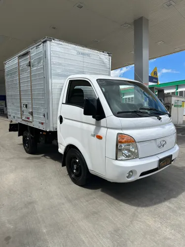 Hyundai HR 2009