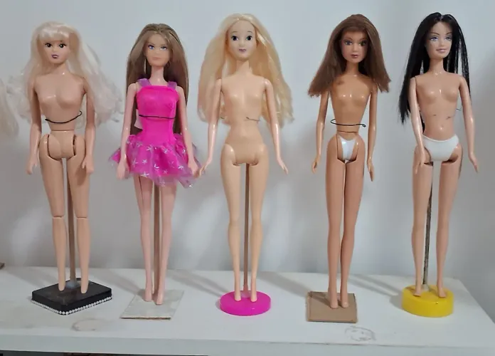 Lote de barbie usadas genericas