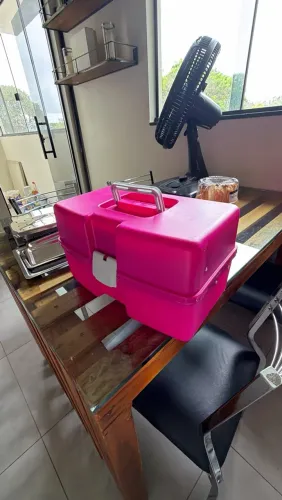 Maleta Rosa com bandeja articulada