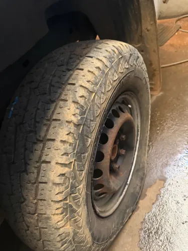Pneus amarok 245 70 16