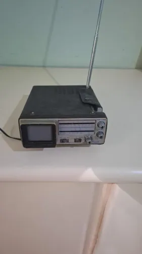 TV PORTÁTIL-RETRÔ