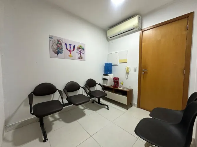 Sala Comercial 27m² Sol da Manhã em Jardim Limoeiro - Limoeiro Business