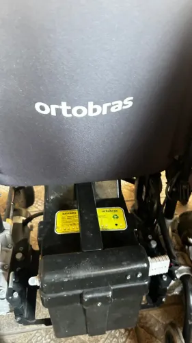 Cadeira de rodas motorizada