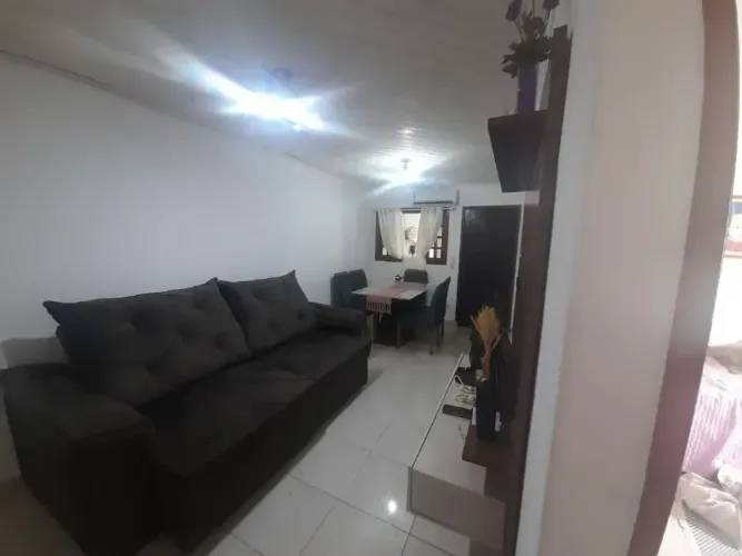 Casa Térrea na Zona Sul com 4 Dormitórios e 2 Vagas Cobertas Aceita Financiamento!