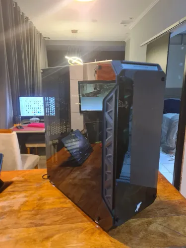 Gabinete Hércules Full Tower 7x Fans Argb