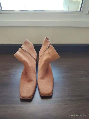 bota Santa Lolla!! 