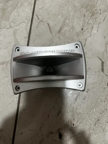 Vendo falantes de caixa Sony 