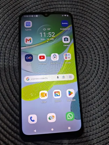 Celular moto E 13