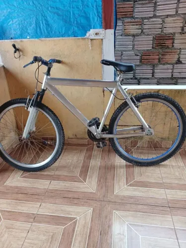 Bike ARO 26 (quadro de alumínio) 